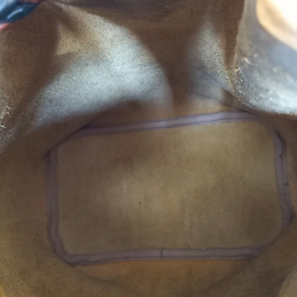 Dooney & Bourke Vintage, Teton Drawstring Bag in solid Palomino Yellow - Picture 11 of 12